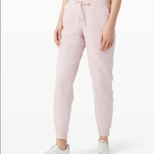 Lululemon dance studio jogger